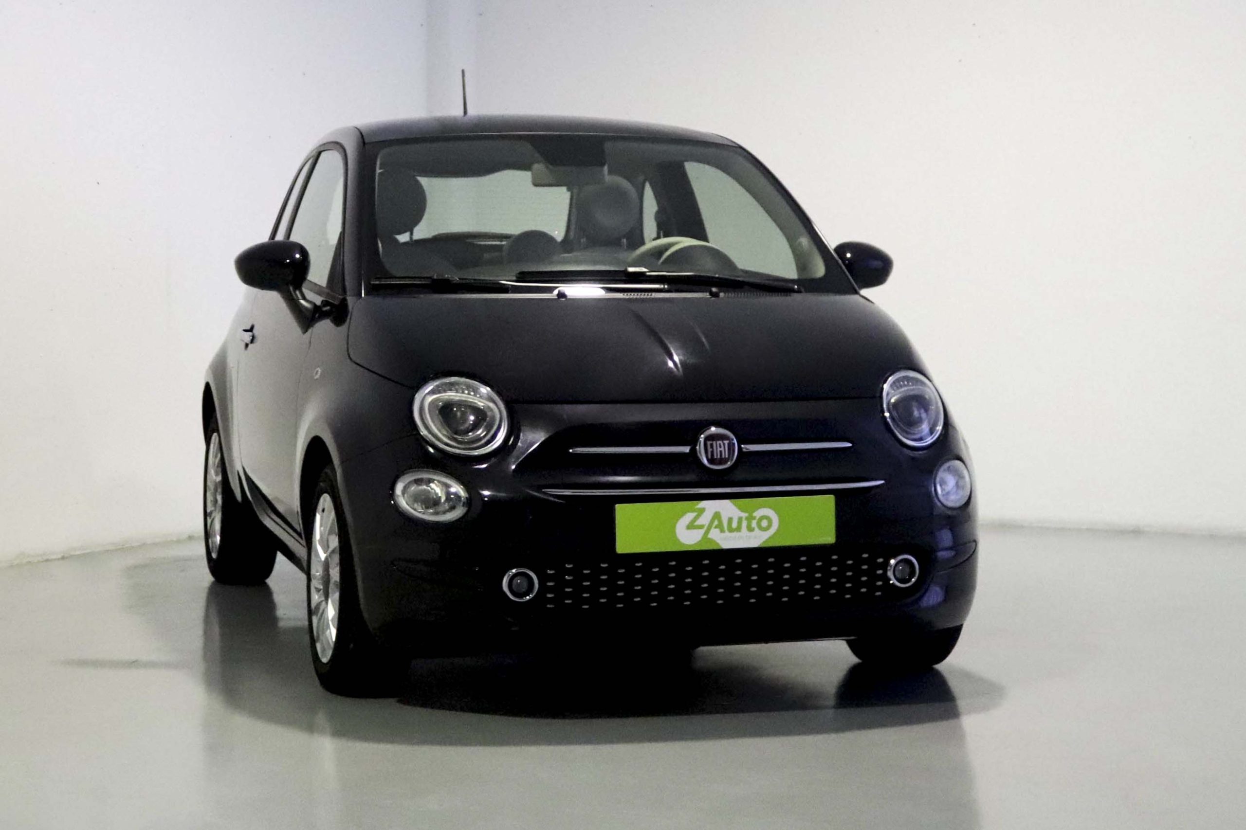 O Fiat 500 Lounge Hybrid é o carro ideal para lhe simplificar a vida. Encontre-o na Z Auto - Grupo Lizauto, em Leiria